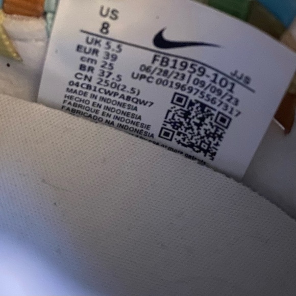 Nike Air Footscape Colorful Woven Sneakers women’s size 8-NEW - Picture 6 of 6